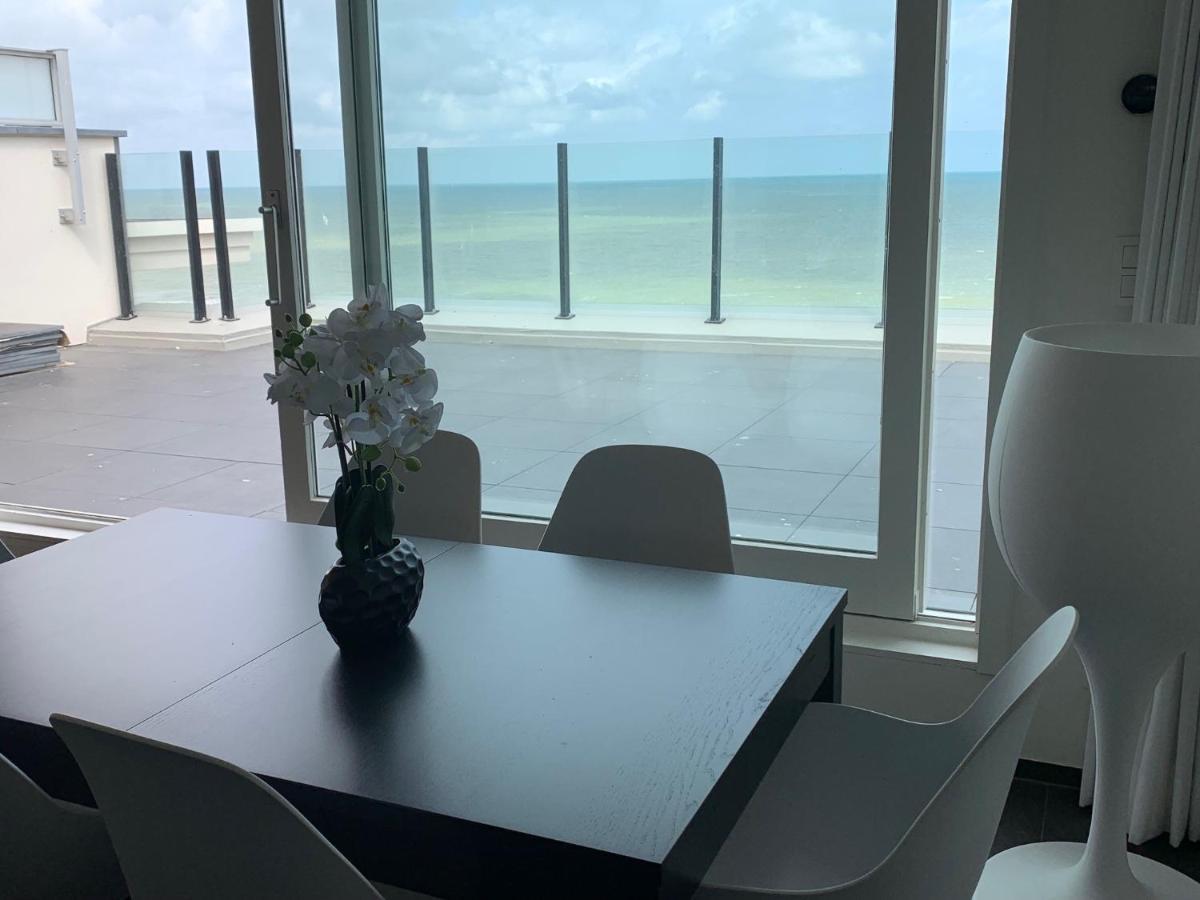 Ultra-luxury Penthouse With A Generous Terrace And Breathtaking Sea View T71